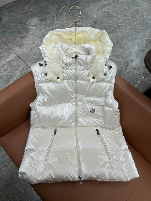 Moncler Women's Outwear 257